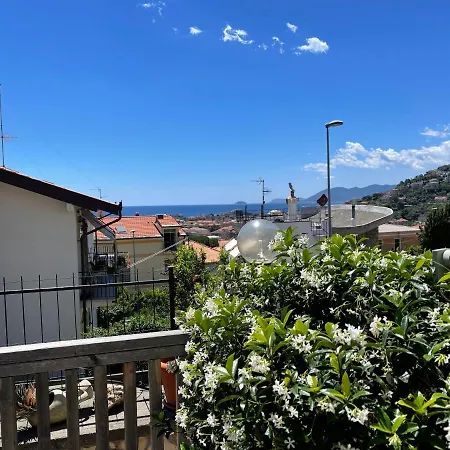 Rebyhouse Pietra Ligure
