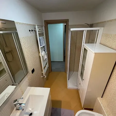 Rebyhouse *