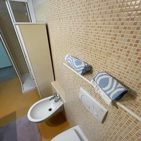 Rebyhouse Appartamento *